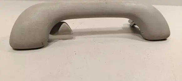 Nissan Qashqai+2 Rear interior roof grab handle 8200003209