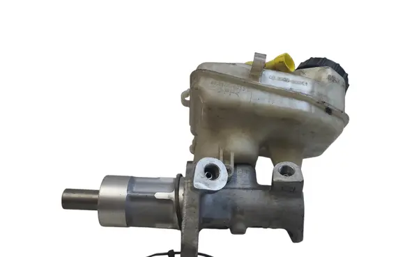 Opel Insignia A Master brake cylinder 03350890241 03350890231
