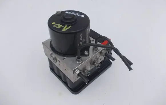 Toyota Yaris ABS Pump 445400D110