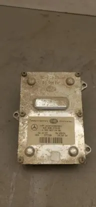 Mercedes-Benz E W211 Headlight ballast module Xenon 5DF00827900 A0028202426