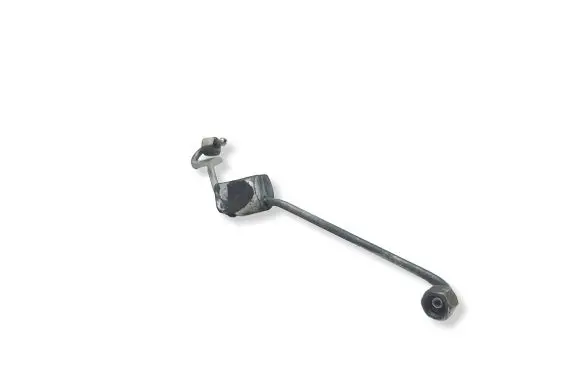 BMW X3 E83 Fuel injector supply line/pipe 