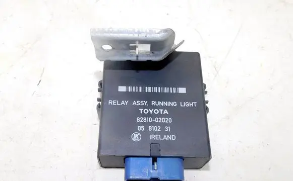 Toyota Corolla E120 E130 Light module LCM 82810-02020 189747