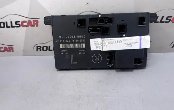Mercedes-Benz E W211 Door control unit/module 2118207526 351162
