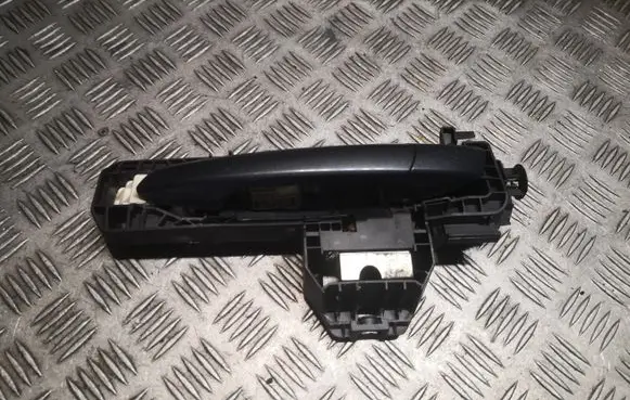 Mercedes-Benz E C207 W207 Front door exterior handle 2077604240 A2077604240