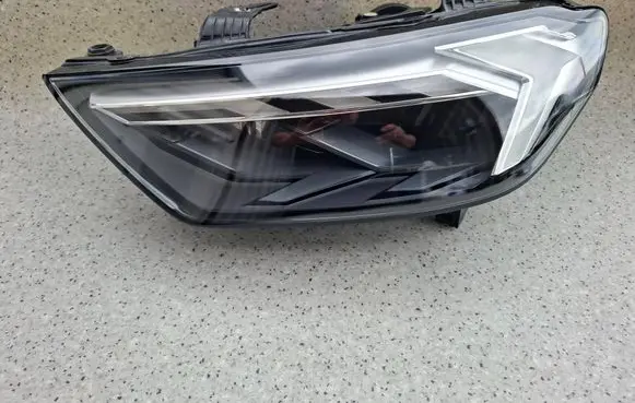 Headlight/headlamp