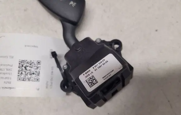 BMW 5 E60 E61 Indicator stalk 695134903 0110675005 676050