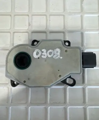 Ford F150 Radiator active air flap actuator S27DC2407 JL348476BB 82000321224