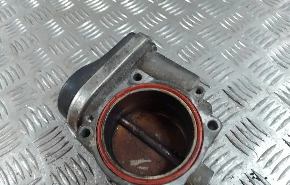 BMW X3 E83 Throttle valve 135477502445