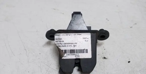 Skoda Octavia Mk2 (1Z) Tailgate/trunk/boot lock/catch/latch 1Z5827501D