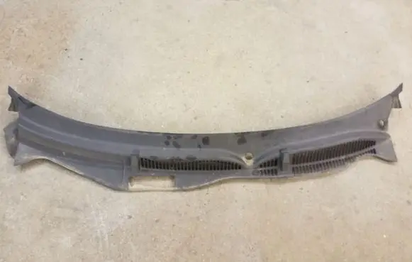 Audi A3 S3 8L Wiper trim 8L1819415