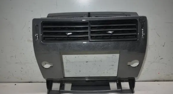 Citroen C4 I Dash center air vent grill 9649599577