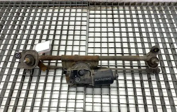 Mitsubishi Outlander Front wiper linkage and motor MN126542