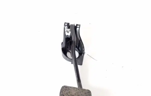 Mercedes-Benz CLS C218 X218 Brake pedal A2042902001