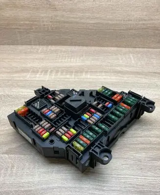 BMW 7 F01 F02 F03 F04 Fuse module 9234423 923442301