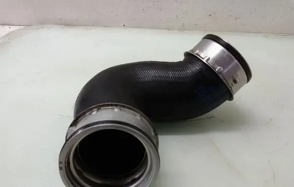Skoda Superb B5 (3U) Intercooler hose/pipe 3B0145838