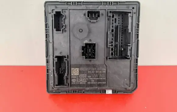 Audi Q5 SQ5 Central body control module 85E907064BE