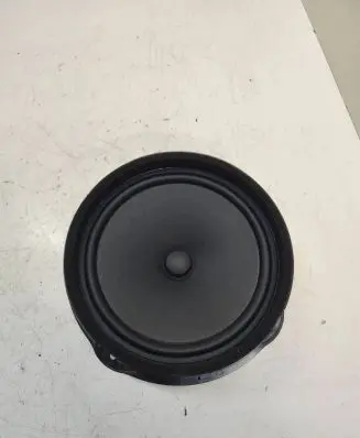 Audi A3 S3 8V Front door speaker 8v0035415d