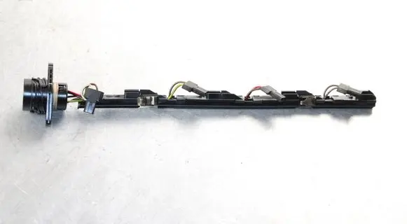 Volkswagen PASSAT B6 Fuel injector wires 038971600