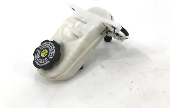 Buick Encore GX I Brake fluid reservoir 0204850958