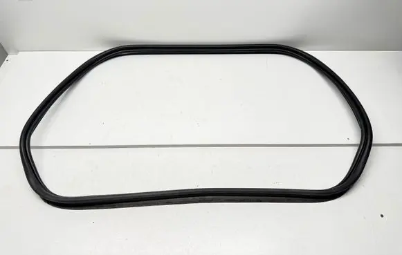 Volvo V40 Trunk rubber seal (body) 31385613