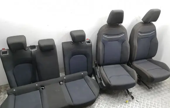 Seat Arona Interior set 