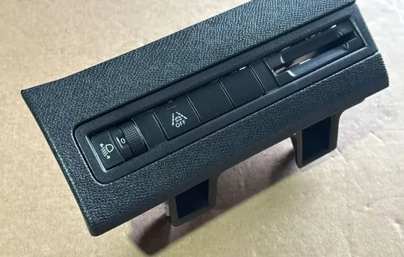 Peugeot 5008 II Other dashboard part 98095437ZD 9811980477 0021154