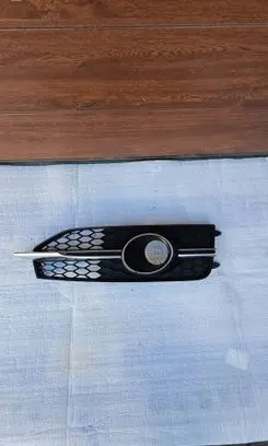 Audi A7 S7 4G Front bumper corner part panel trim 4G8807682E