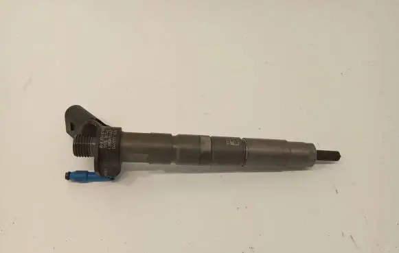 Mercedes-Benz GLC AMG Fuel injector A6540700187 1917004740 0445117048