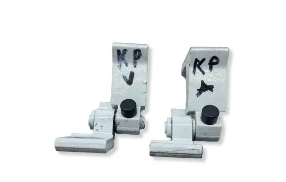 Volkswagen PASSAT B8 Rear door upper hinge 8X4833407A 8X4833405A