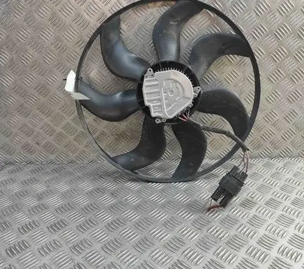 Mercedes-Benz C W205 Fan impeller 3136613435 1137328751