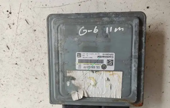 Volkswagen Golf VI Engine control unit/module 03L906023FF 5WP42644AA