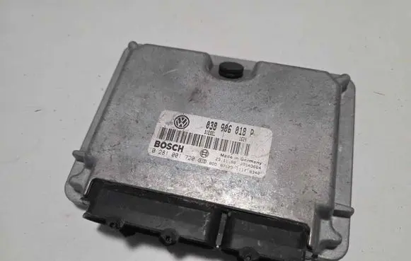 Volkswagen Bora Engine control unit/module 038906018P