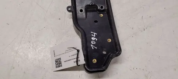 Jaguar XF X250 Accelerator throttle pedal bracket 9X239F836BA