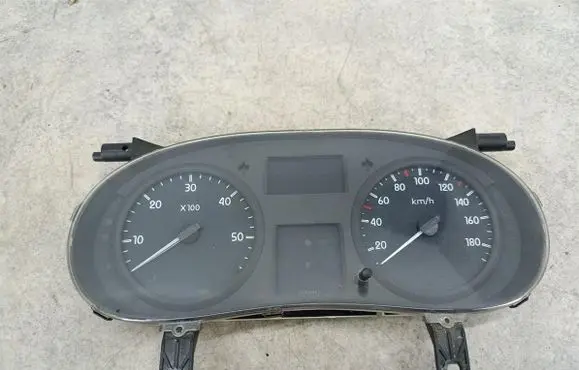 Renault Master II Speedometer (instrument cluster) 8200467952E