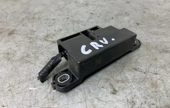 Honda CR-V Aerial antenna amplifier 38387TF0003