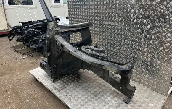 Audi Q7 4M Front quarter panel 