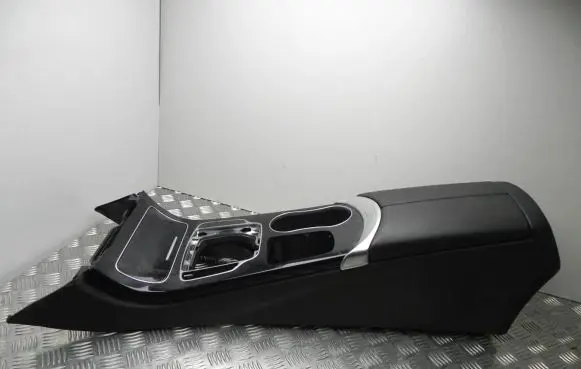 Mercedes-Benz C AMG W205 Center console 1248824 I11058