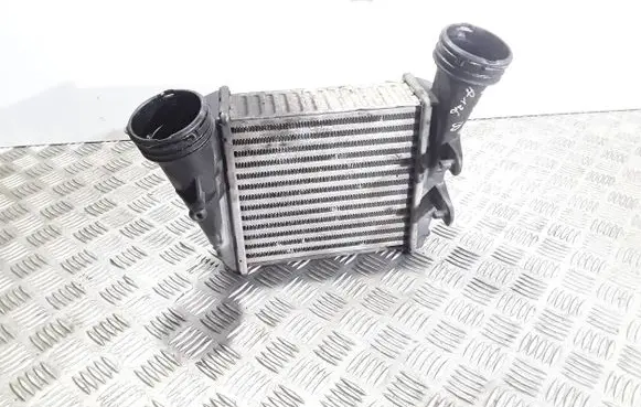 Skoda Superb B5 (3U) Intercooler radiator 3B0145806