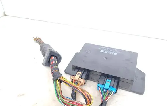 Volkswagen PASSAT B5 Comfort/convenience module 1J0959799J