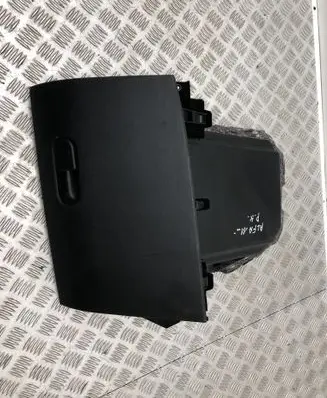 Alfa Romeo Giulietta Glove box