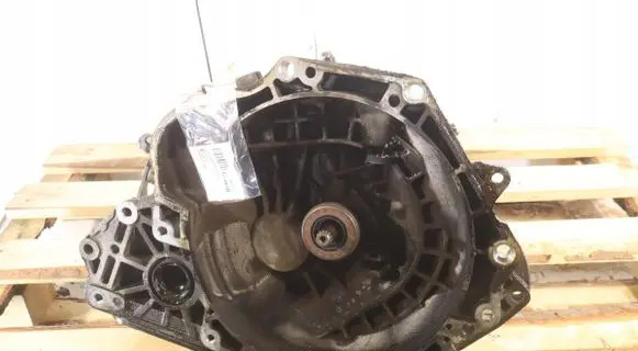 Opel Corsa D Manual 5 speed gearbox 55565177