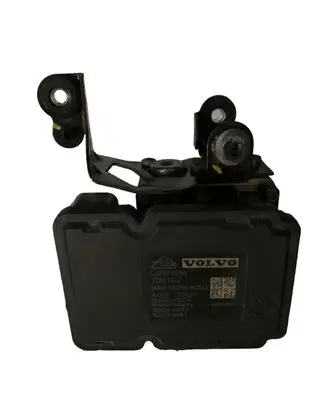 Volvo V70 ABS Pump 31261142 10092604043 000404974D0