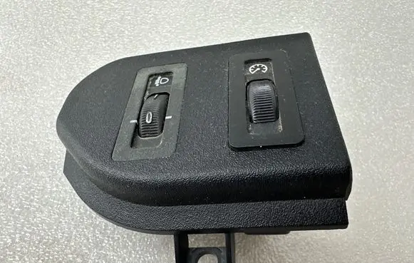 BMW 3 E36 Headlight level height control switch 13934209 E366131