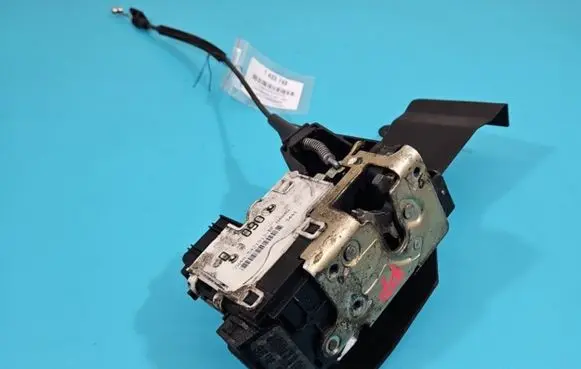 Ford Maverick Front door lock YW4A-5421812-BF IMPRK1433748