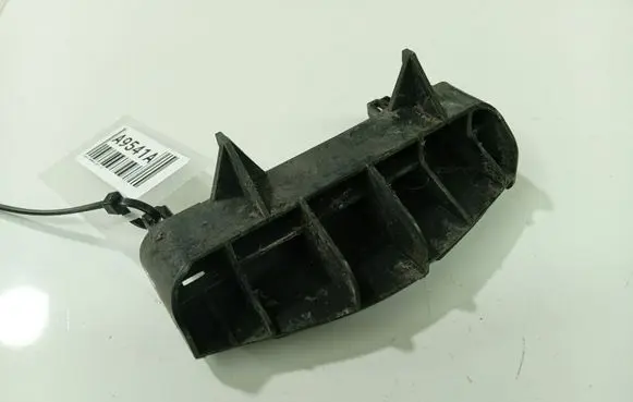 Toyota Avensis T270 Rear bumper mounting bracket 5256305030