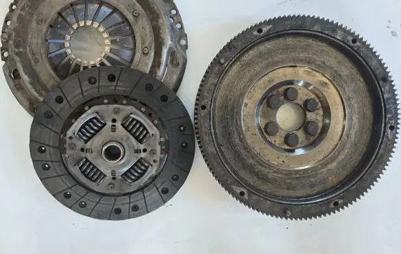 Volkswagen Caddy Clutch set kit 038105273D