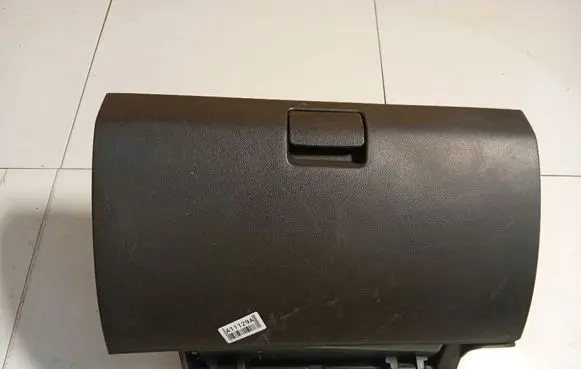 Opel Antara Glove box 96630055