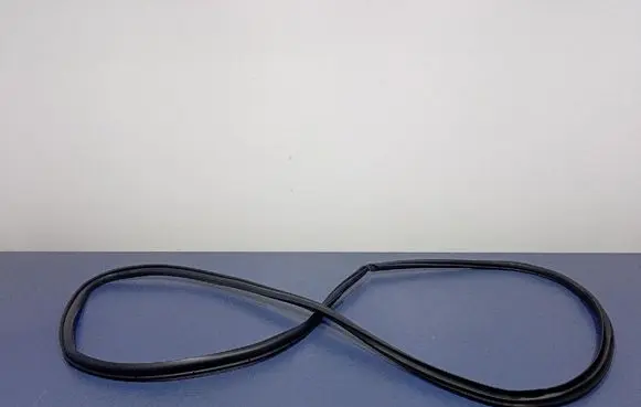 Toyota C-HR I Front door rubber seal 62331F4010
