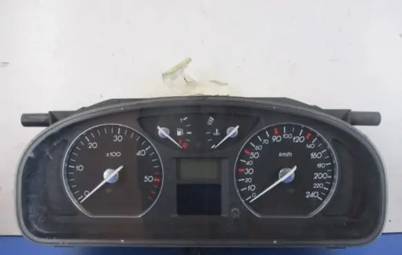 Renault Laguna II Speedometer (instrument cluster) 8200218888