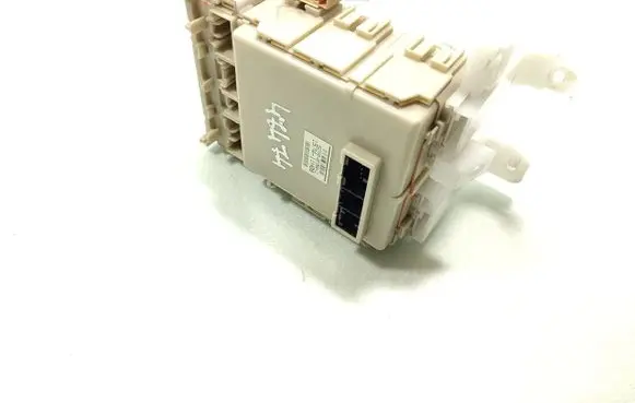 Toyota Verso Fuse box set 82730-0F060